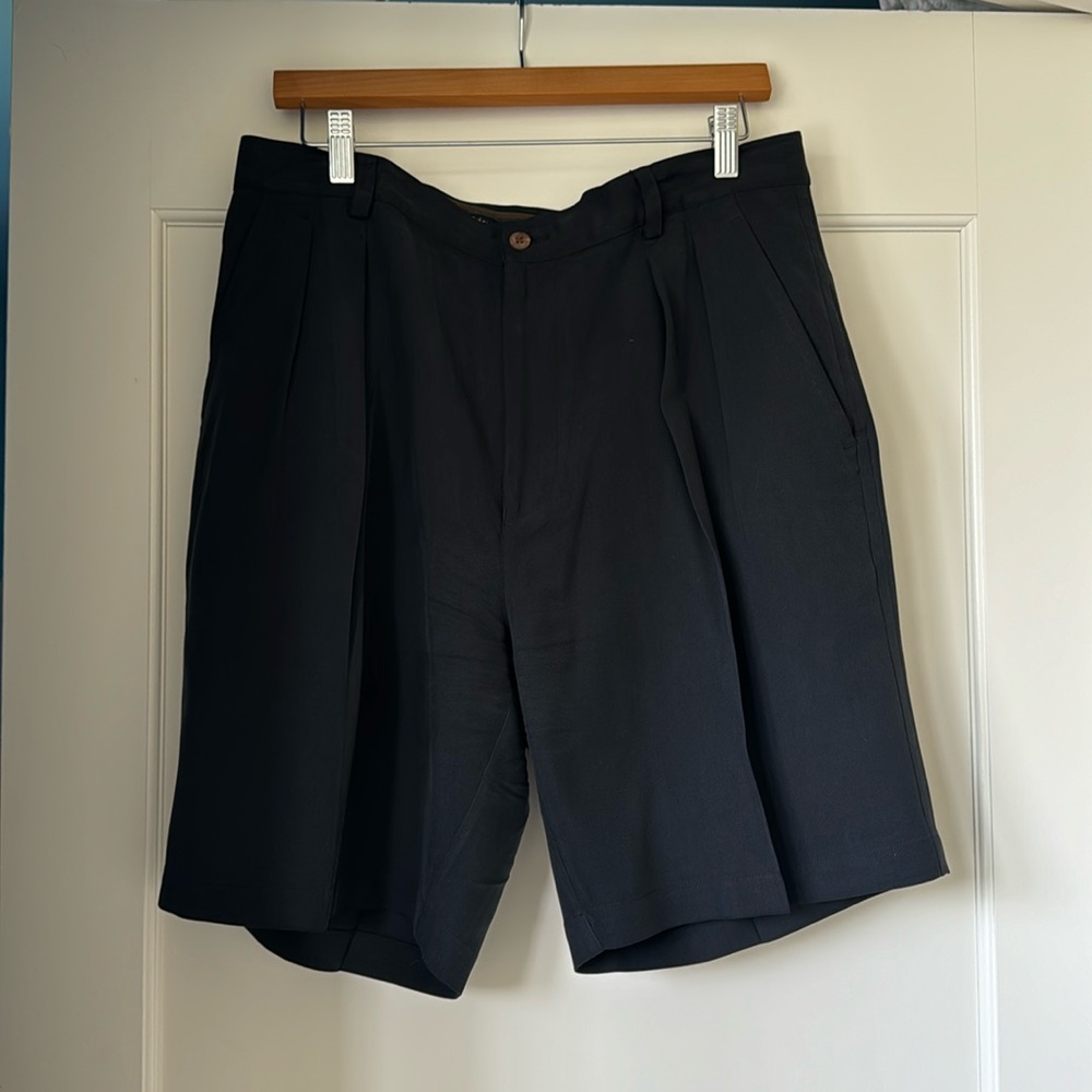 Tommy Bahama 100% silk shorts